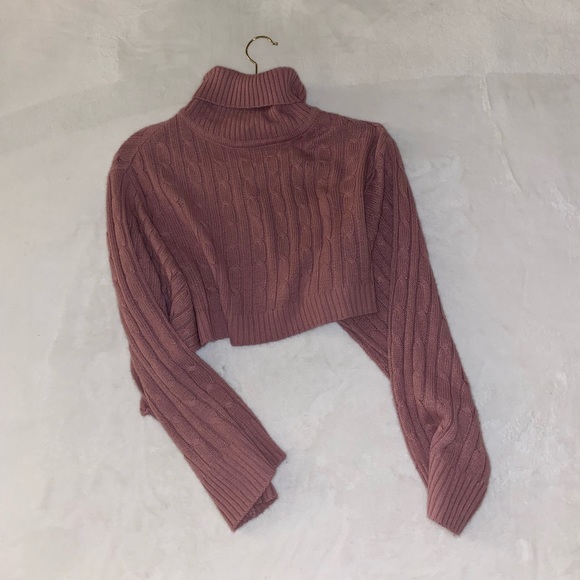 Pink turtleneck sweater crop top - Picture 3 of 3